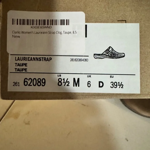 Clarks strap Clog size 8.5 - Picture 4 of 5